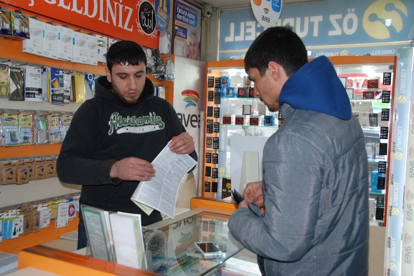 “İnternetten telefon sipariş ederken bin defa düşünün” “İnternetten telefon sipariş ederken bin defa düşünün”